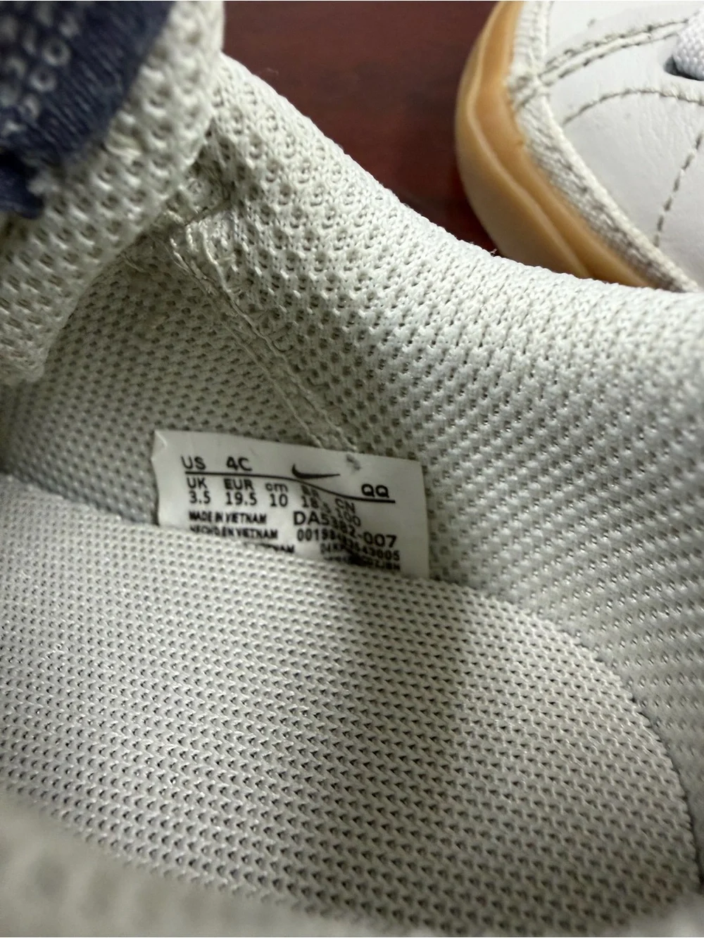 Nike Kids White Leather Sneakers with Gum Sole